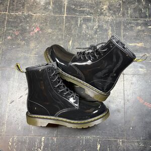 Dr. Martens 1460Y Black Patent Leather Combat Boots Size 5 Glossy Lace Up